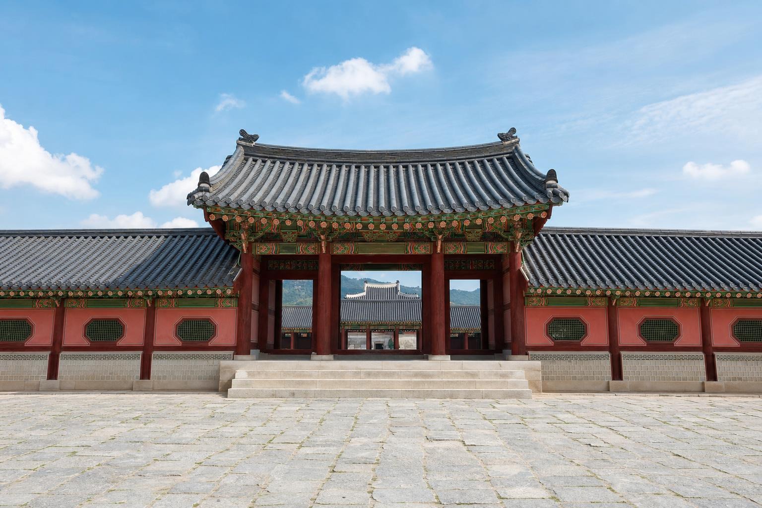 근정문